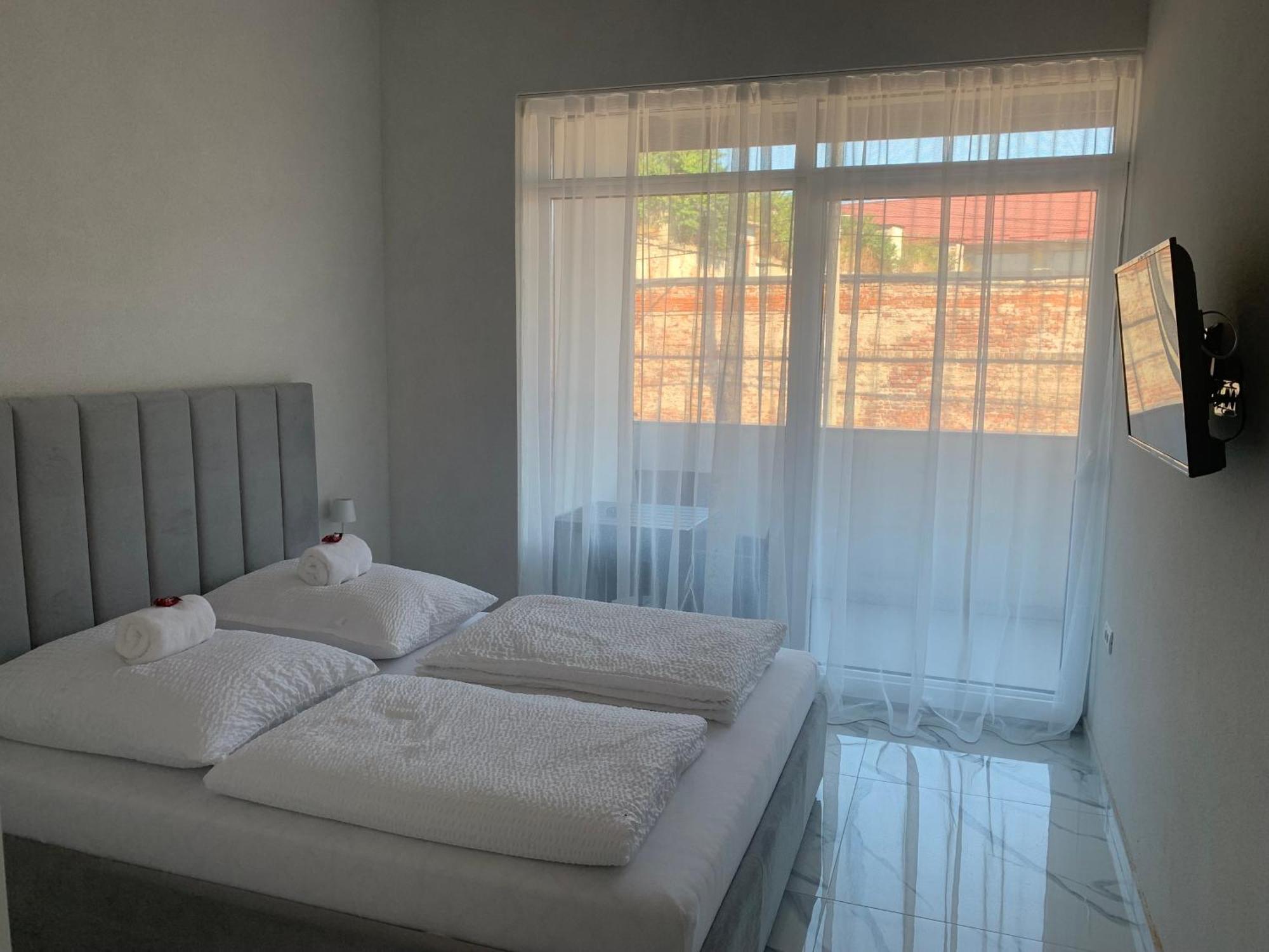 Silver Moon Residence 2 Arad Ngoại thất bức ảnh